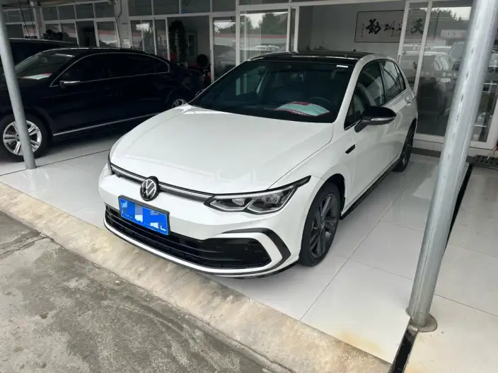 Volkswagen Golf 2024 Model 280TSI DSG R-Line 50 Legend Edition – фото 1