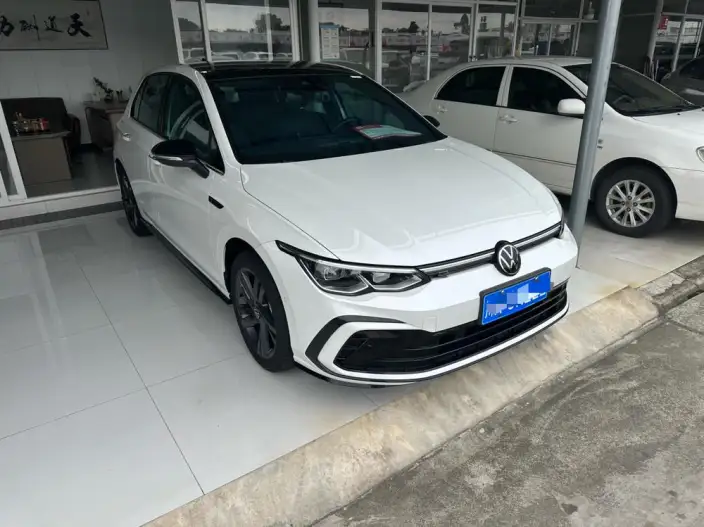 Volkswagen Golf 2024 Model 280TSI DSG R-Line 50 Legend Edition – фото 3