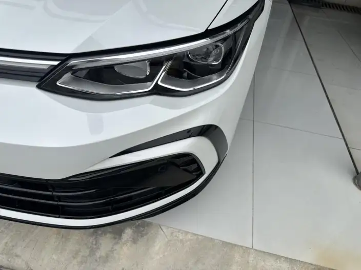 Volkswagen Golf 2024 Model 280TSI DSG R-Line 50 Legend Edition – фото 5