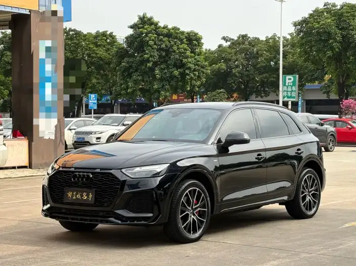 Audi Q5L 2023 Model 40T Luxury Dynamic Model – фото 1