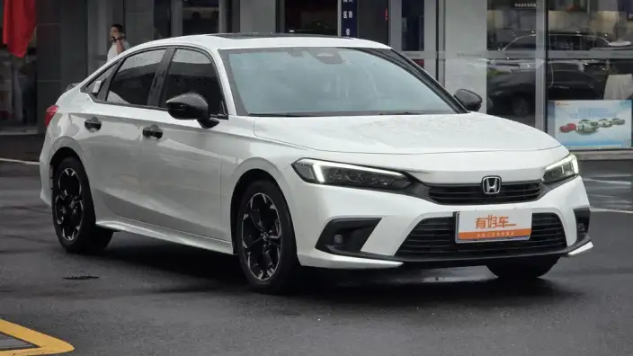 Honda Civic 2022 Model 240TURBO CVT Combustion Edition – фото 7