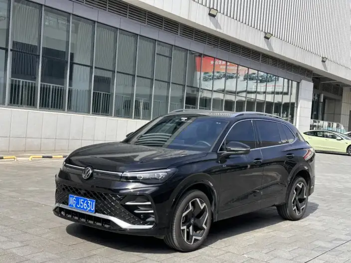 Volkswagen Tiguan L 2026 Model Pro 380TSI 2WD R-Line Pilot Edition – фото 1