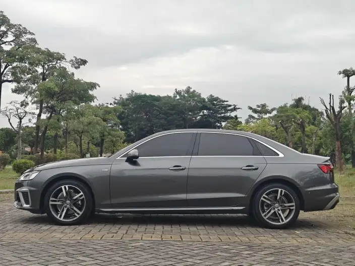 Audi A4 L 2020 Model 40 TFSI Luxury Dynamic Model – фото 4