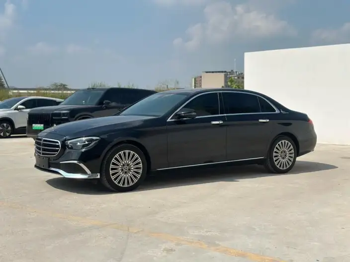Mercedes-Benz E-Class 2023 Model Facelift E 300 L Luxury Model sedan – фото 1