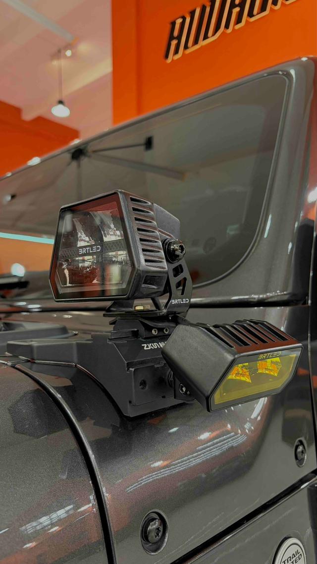 Jeep Wrangler 2024 2.0T Sahara 4-Door – фото 8