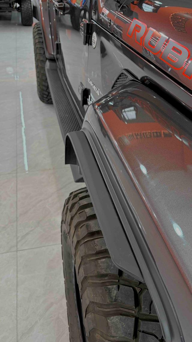 Jeep Wrangler 2024 2.0T Sahara 4-Door – фото 10