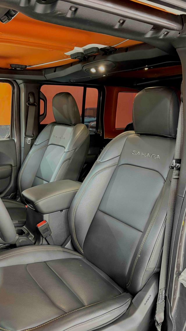 Jeep Wrangler 2024 2.0T Sahara 4-Door – фото 18