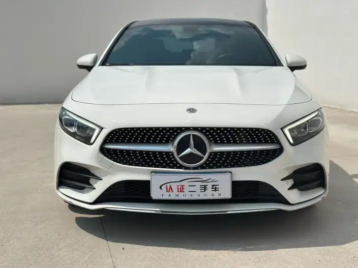 Mercedes-Benz A-class 2023 Model A 200 L Sports sedan Fashion Edition – фото 2