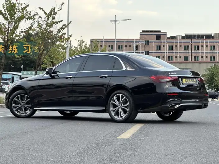 Mercedes-Benz E-Class 2023 Model Facelift E 300 L Luxury Model Sports sedan – фото 10