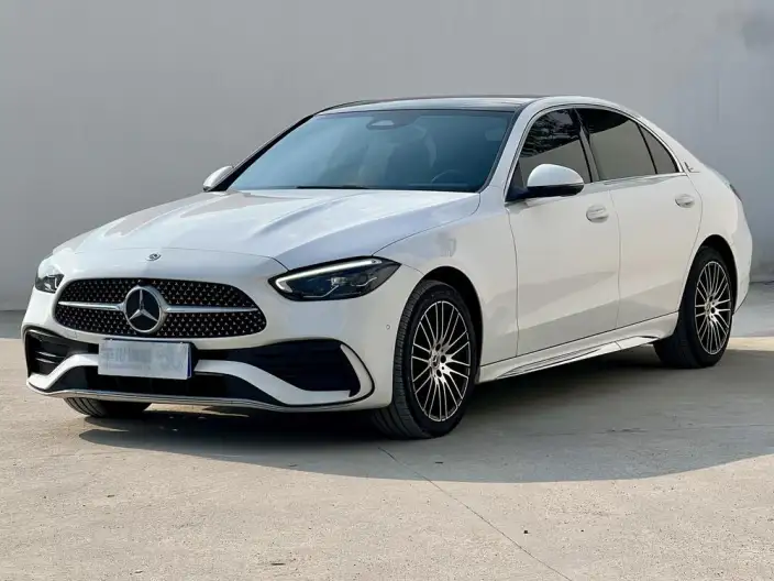 Mercedes-Benz C-Class 2023 Model C 260 L Sports Edition – фото 1