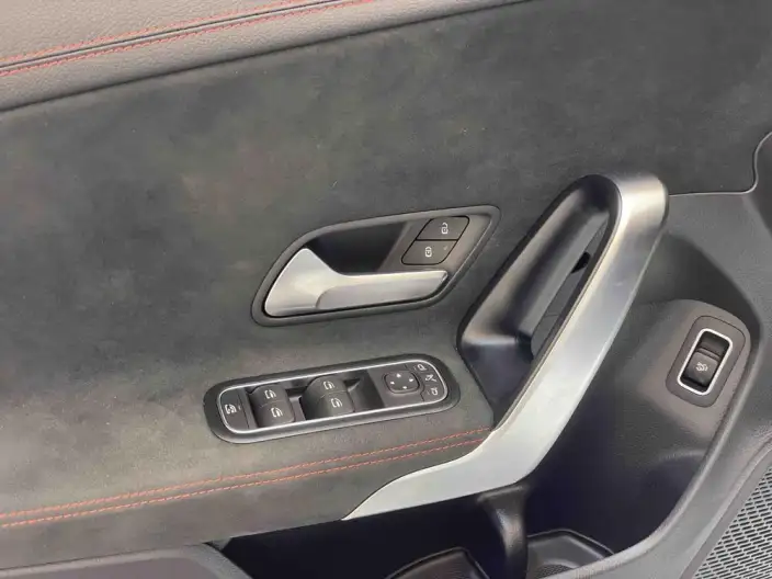 Mercedes-Benz CLA Imported 2022 Model CLA 200 Four-door Coupe – фото 8