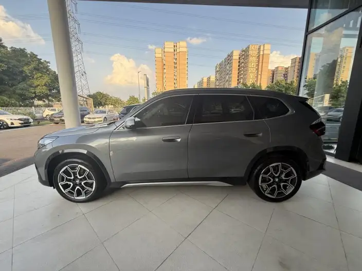BMW X1 2023 Model xDrive25Li X Design Set – фото 4