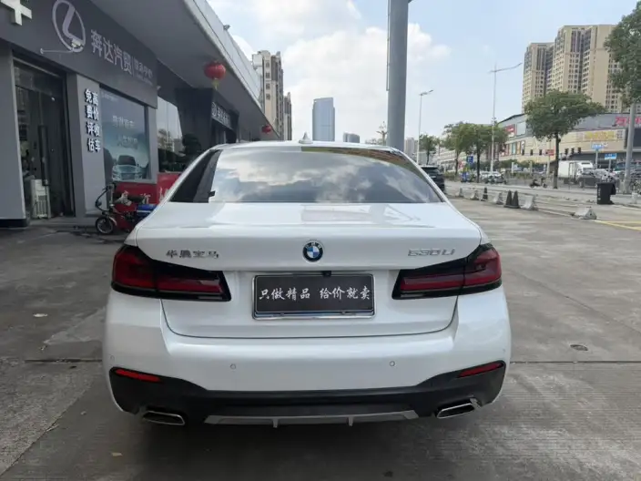 BMW 5 Series 2022 Model Facelift 530Li Exclusive Model M Sports Set – фото 5