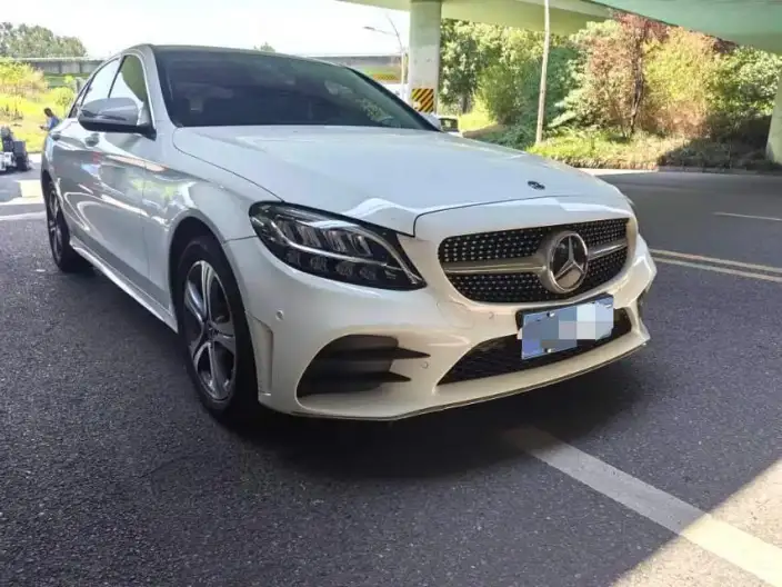 Mercedes-Benz C-Class 2020 Model C 260 L Sports Edition – фото 2