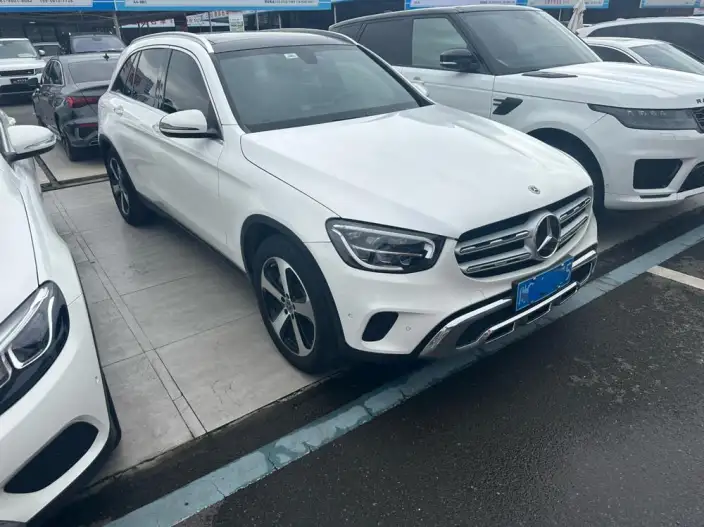 Mercedes-Benz GLC 2022 Model Facelift GLC 260 L 4MATIC Luxury Model – фото 3