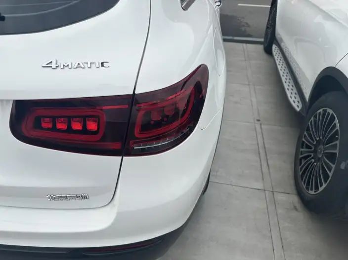 Mercedes-Benz GLC 2022 Model Facelift GLC 260 L 4MATIC Luxury Model – фото 8