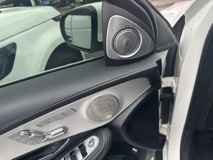 Mercedes-Benz GLC 2022 Model Facelift GLC 260 L 4MATIC Luxury Model – фото 10