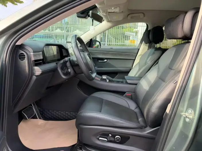 Aito M5 2022 Model Extended Range 4WD performance version – фото 8