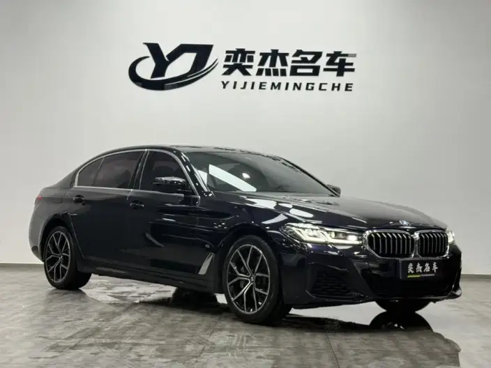 BMW 5 Series 2022 Model Facelift 530Li Exclusive Model M Sports Set – фото 3