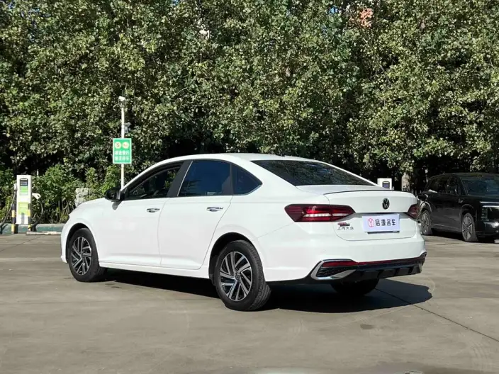 Volkswagen Lavida 2024 Model 300TSI DSG Starry Sky Leading Edition – фото 5
