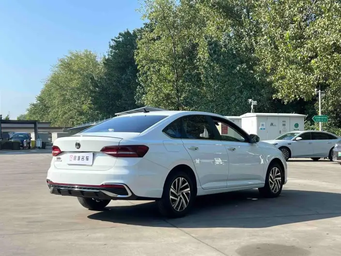 Volkswagen Lavida 2024 Model 300TSI DSG Starry Sky Leading Edition – фото 7