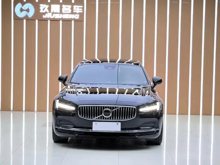 Volvo S90 2024 Model B5 Smart Range Deluxe Edition – фото 2