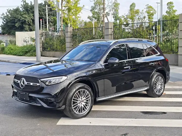 Mercedes-Benz GLC 2024 Model GLC 260 L 4MATIC Dynamic Model 5 seat – фото 1