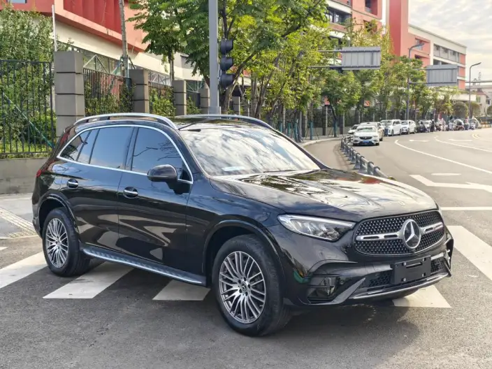 Mercedes-Benz GLC 2024 Model GLC 260 L 4MATIC Dynamic Model 5 seat – фото 3