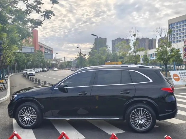 Mercedes-Benz GLC 2024 Model GLC 260 L 4MATIC Dynamic Model 5 seat – фото 4