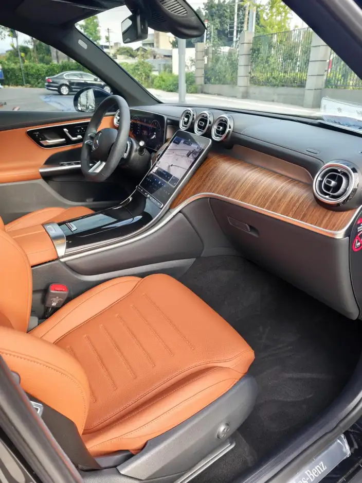 Mercedes-Benz GLC 2024 Model GLC 260 L 4MATIC Dynamic Model 5 seat – фото 10