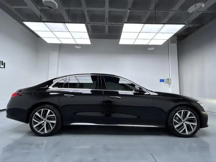 Mercedes-Benz E-Class 2024 Model E 300 L Fashion Model sedan – фото 7