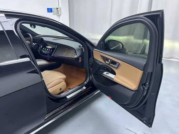Mercedes-Benz E-Class 2024 Model E 300 L Fashion Model sedan – фото 9