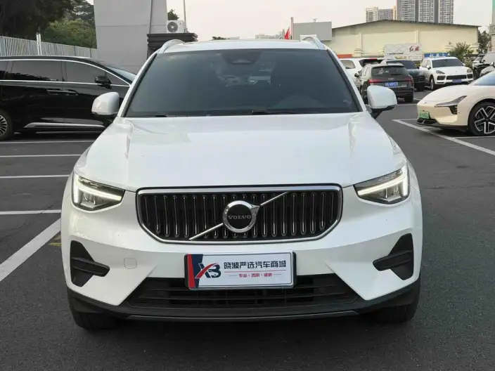 Volvo XC40 2023 Model B3 Zhixing Fashion Edition – фото 2