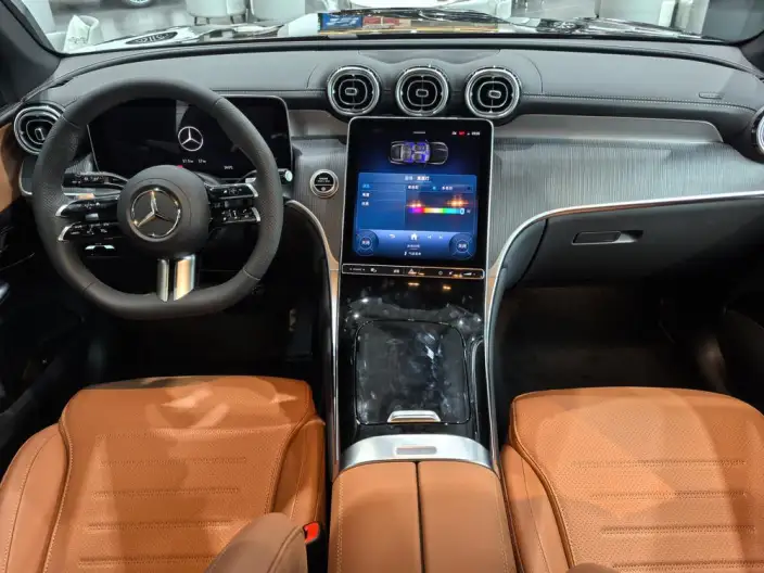 Mercedes-Benz GLC 2026 Model GLC 300 L 4MATIC Dynamic Model 5 seat – фото 6