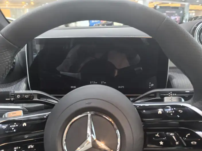 Mercedes-Benz GLC 2026 Model GLC 300 L 4MATIC Dynamic Model 5 seat – фото 7