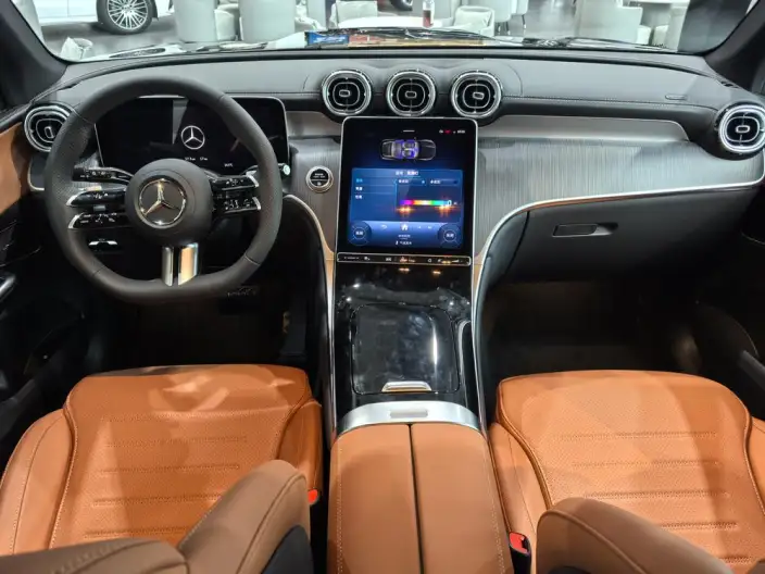 Mercedes-Benz GLC 2026 Model GLC 300 L 4MATIC Dynamic Model 5 seat – фото 9