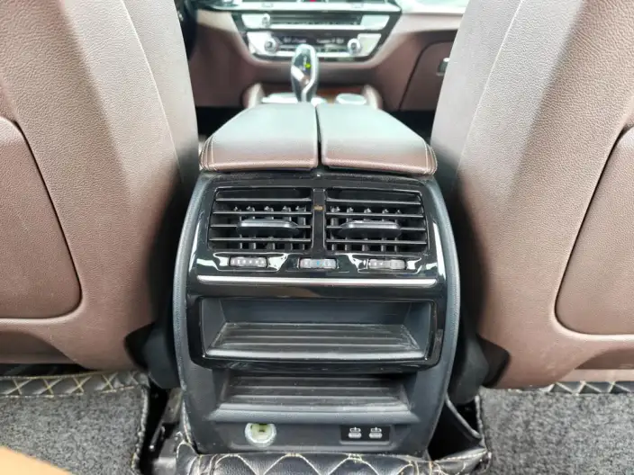 BMW 5 Series 2020 Model 525Li Luxury Set – фото 7