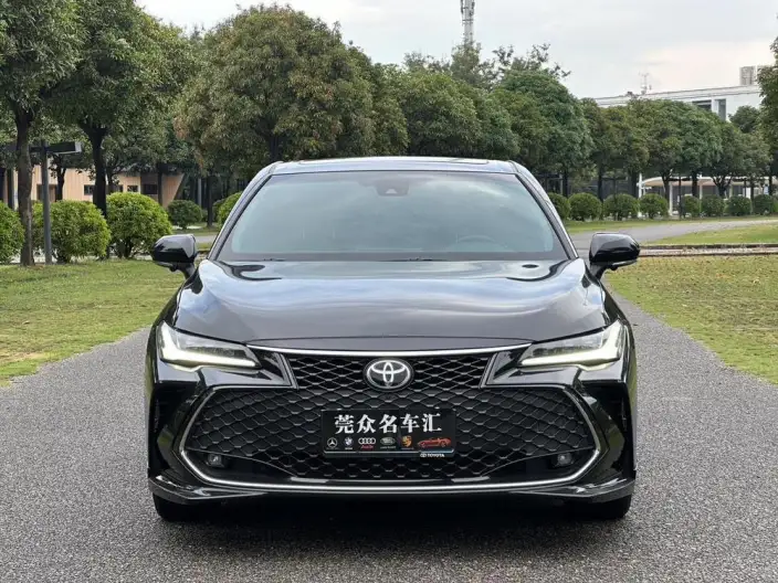Toyota Avalon 2023 Model 2.5L Automatic Deluxe Edition – фото 2