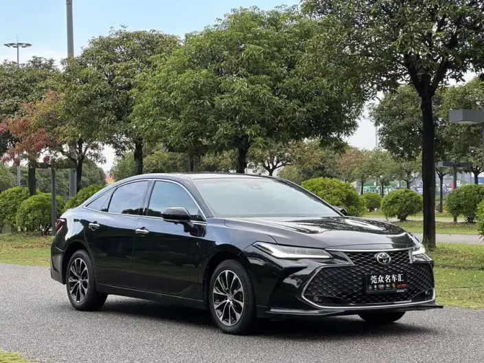 Toyota Avalon 2023 Model 2.5L Automatic Deluxe Edition – фото 3
