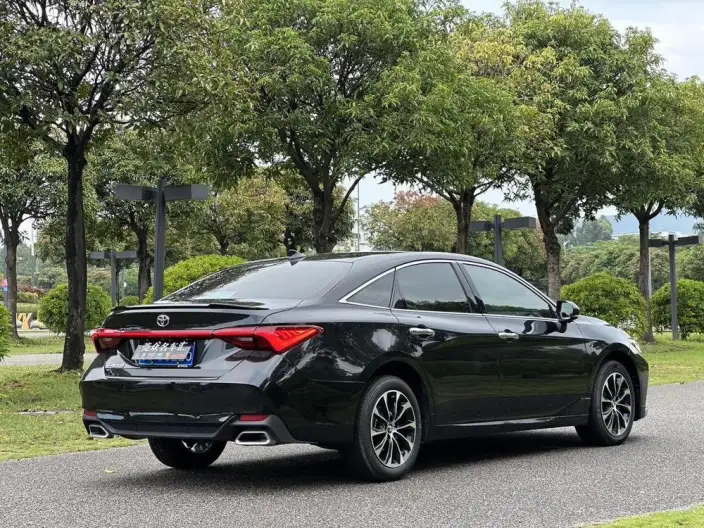 Toyota Avalon 2023 Model 2.5L Automatic Deluxe Edition – фото 6