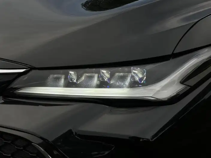 Toyota Avalon 2023 Model 2.5L Automatic Deluxe Edition – фото 8