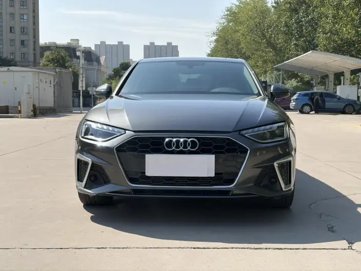 Audi A4 L 2020 Model 40 TFSI Luxury Dynamic Model – фото 2