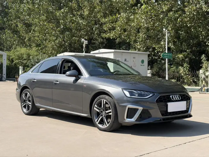 Audi A4 L 2020 Model 40 TFSI Luxury Dynamic Model – фото 3