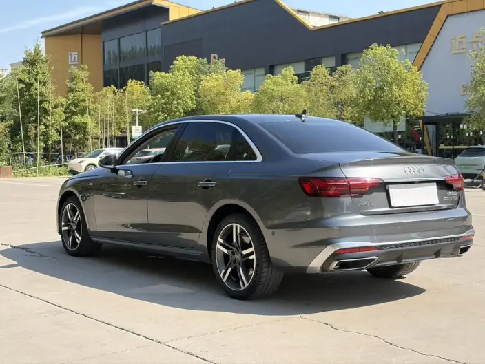 Audi A4 L 2020 Model 40 TFSI Luxury Dynamic Model – фото 4