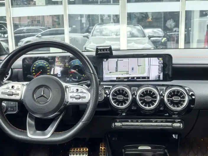 Mercedes-Benz CLA Imported 2023 Model CLA 200 Four-door Coupe – фото 9