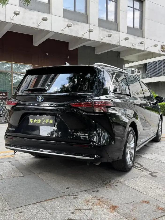 Toyota Sienna 2021 Model 2.5L Hybrid Platinum edition – фото 5