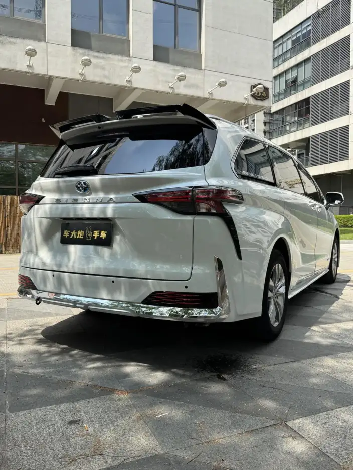 Toyota Sienna 2023 Model Hybrid 2.5L Comfort Edition – фото 5