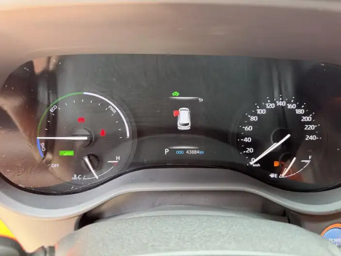 Toyota Sienna 2023 Model Hybrid 2.5L Comfort Edition – фото 9