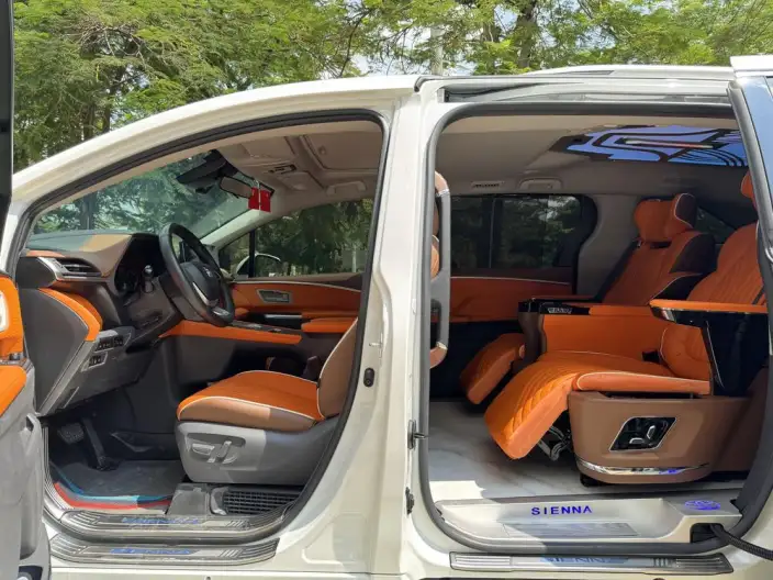 Toyota Sienna 2023 Model Hybrid 2.5L Comfort Edition – фото 10