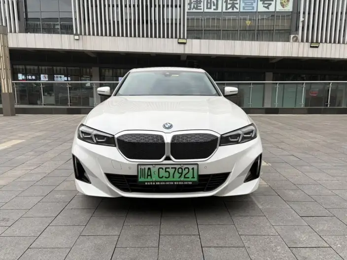 BMW i3 2025 Model eDrive35L – фото 2